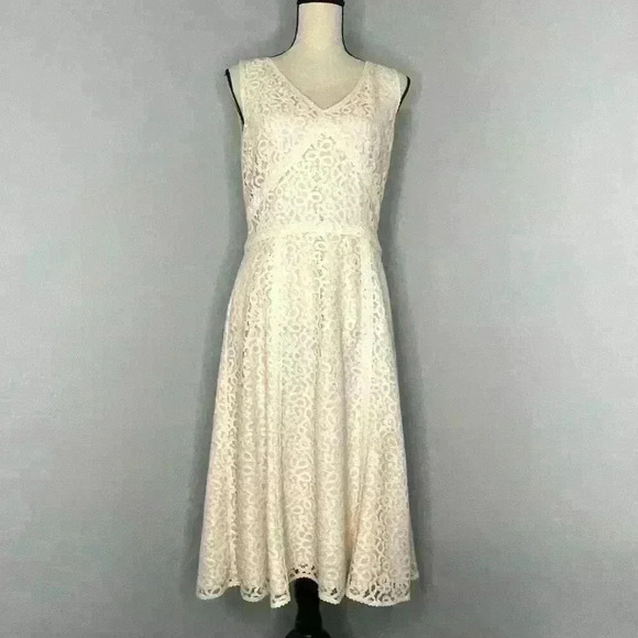 Ann Taylor Cream Lace Sleeveless Light Pink Underlay Lining Sleeveless Dress 10 - Picture 1 of 7